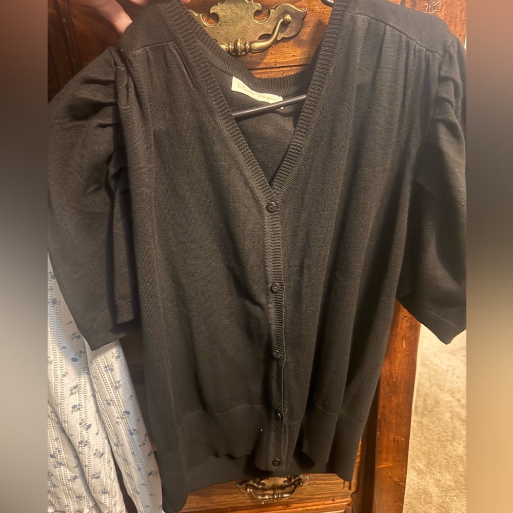Black Short Sleeve Cardigan - Picture 4 of 6